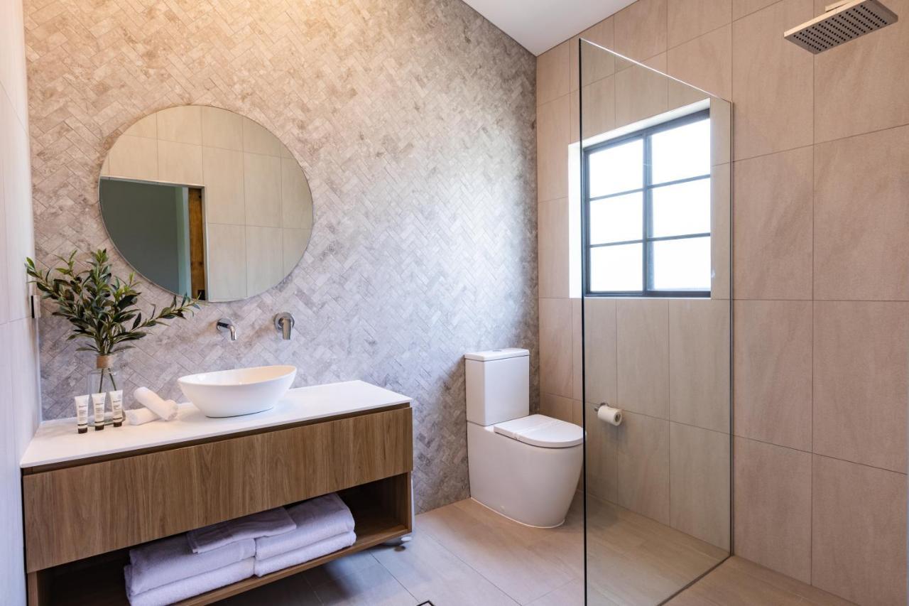 Camden Valley Inn エクステリア 写真